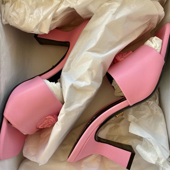 VERSACE LA MEDUSA SANDAL - Picture 2 of 10